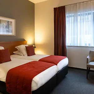 Budget By River Hotel